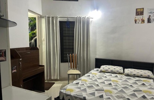 Neyyattinkara Casa | Chaithritha Ladies Homestay