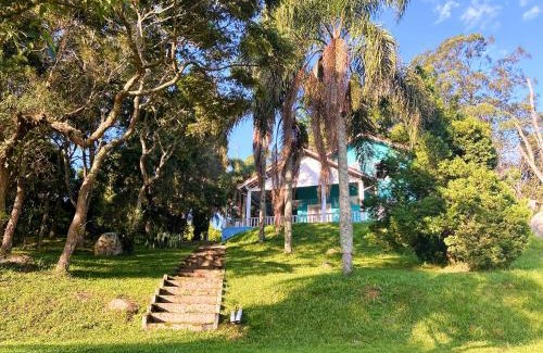 Sao Joao Novo Chalet De Esquí | Chalé aconchegante em São Roque