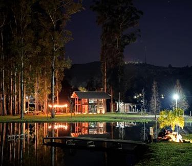 Rolante Casa | Chalé Celeiro em frente ao lago