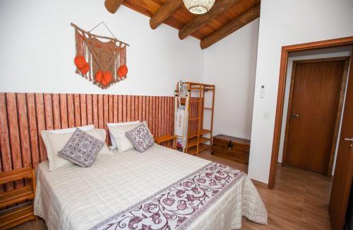 Estaleiro Casa | Chalé com Churrasqueira a 5min da Praia Estaleiro