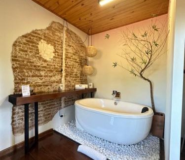 Jardim do Embaixador Chalet De Esquí | Chalé em condomínio a 1km do Capivari - KG Home