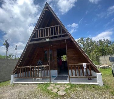 Mongagua Chalet De Esquí | CHALÉ PÉ NA ESTRADA