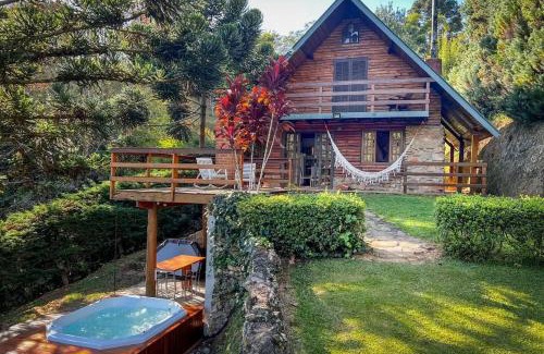 Sao Bento do Sapucai Chalet De Esquí | Chalé São Bernardo - banheira de hidromassagem privativa