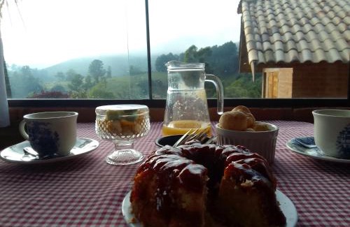 Sao Bento do Sapucai Hotel | Chalé Sol e Brisa com banheira de imersão e vista para montanhas