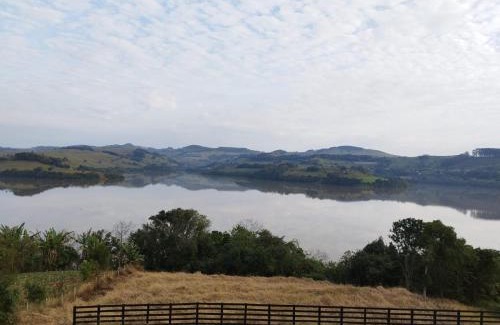 Ita Otro | Chalés Paraíso do Lago