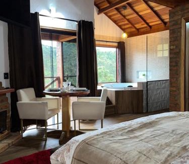 Camanducaia Cabina | Chalés Pinheiros da Mantiqueira