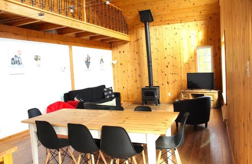 Petite-Riviere-Saint-Francois Chalet De Esquí | Chalet l'Authentique: Massif, Spa et Plein Air