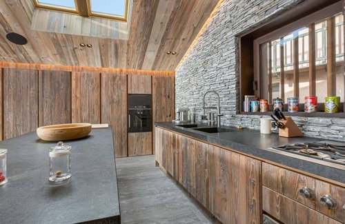 Beranger Chalet De Esquí | Chalet, vista panorámica, sauna, terraza, chimenea o estufa a leña, parking, tv, local para esquís