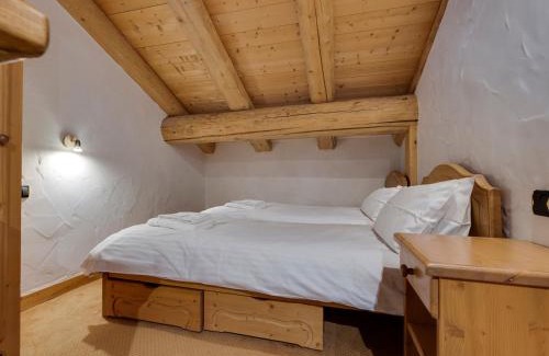La Rosiere Chalet De Esquí | Chalet à La Rosière - 14 pers, 195m², jacuzzi, hammam, ski room, balcon et terrasse orientés Sud - FR-1-690-25