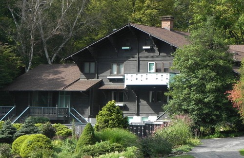 Hubbard Chalet De Esquí | Chalet de 10,000 pies cuadrados de mansión, ovejas 16, con 4 baños