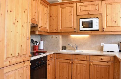 Meribel Chalet De Esquí | Chalet 10 personnes à Méribel avec Sauna, Cheminée et Garage - FR-1-180-568