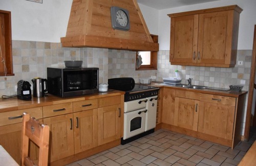 Pralognan-la-Vanoise Chalet De Esquí | Chalet, a 10m de las pistas de esquí, terraza, balcón, parking, tv, local para esquís, 200m²