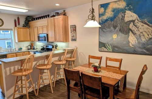 Government Camp Chalet De Esquí | Chalet 16 at the Official Collins Lake Resort