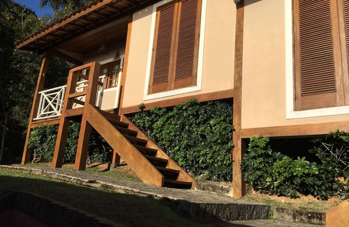 Veloso Casa | Chalet de 2 a 80 mt. de la playa del Curral en Ilhabela. ¡Vista magnífica del mar !!