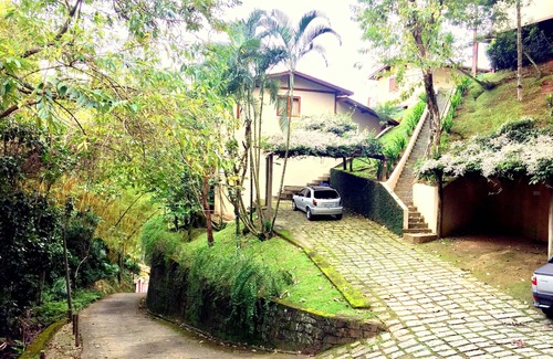 Veloso Casa | Chalet de 2 a 80 mt. de la playa del Curral en Ilhabela. ¡Vista magnífica del mar !!