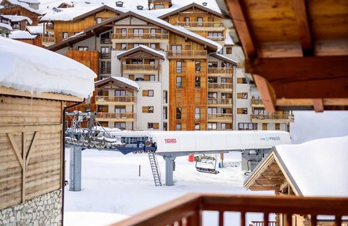 Le Lavachet Chalet De Esquí | Chalet, a 30m de las pistas de esquí, fitness, sauna, balcón, chimenea o estufa a leña, tv, 260m²