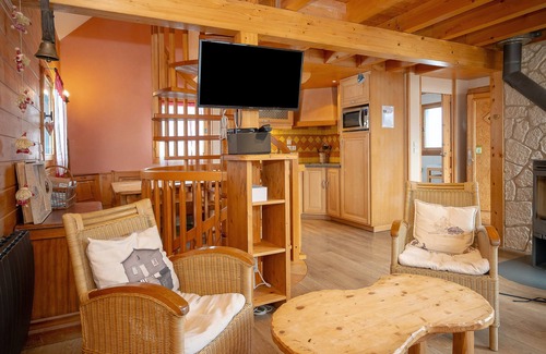 La Feclaz Chalet De Esquí | Chalet '214 - Village Nordique' con vistas a la montaña, piscina compartida y terraza privada