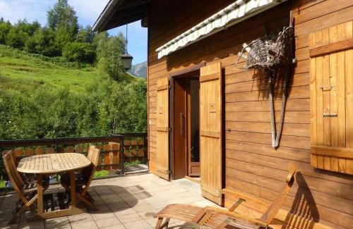 Beaufort Chalet De Esquí | Chalet 3* à Arêches, 100m², 8 pers, 4 ch, Pied des Pistes, Cheminée, Terrasse, Wifi - FR-1-342-246