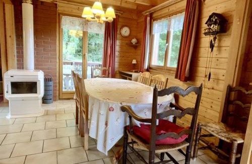 Les Carroz-d'Araches Chalet De Esquí | Chalet 3 chambres calme, poêle à bois, proche piste et village, 6/8 pers, garage et parking - FR-1-572-243