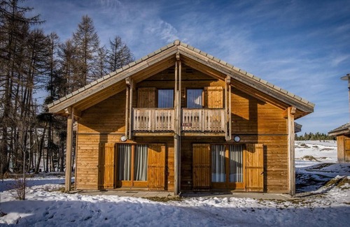 Saint-Etienne-en-Devoluy Chalet De Esquí | Chalet, 300m de los comercios, fitness, piscina, terraza, parking, tv, local para esquís, 56m²