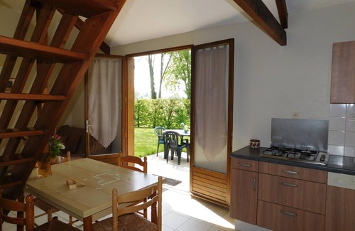 Saint-Denis-du-Maine Chalet De Esquí | Chalet-Familiar-Baño privado con ducha-Vista al campo