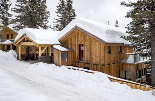 Turracher Hohe Chalet De Esquí | Chalet #48 with IR-sauna, indoor whirlpool and outdoor whirlpool