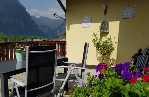 Obertraun Chalet De Esquí | Chalet 5 mins from Lake Hallstatt. 5 en-suite double rooms, quiet place.
