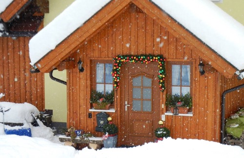 Obertraun Chalet De Esquí | Chalet 5 mins from Lake Hallstatt. 5 en-suite double rooms, quiet place.
