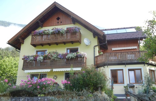 Obertraun Chalet De Esquí | Chalet 5 mins from Lake Hallstatt. 5 en-suite double rooms, quiet place.