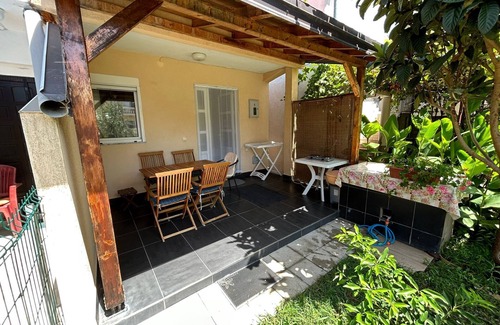 Bregvija Chalet De Esquí | Chalet 500 meter from the "Grate Beach",surounded with a rich and green Garden