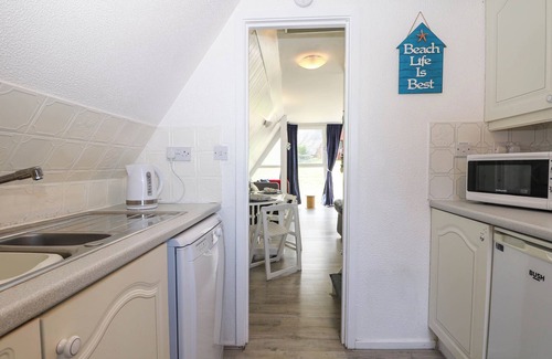 Great Mongeham Cabaña | CHALET 58 - THE BEACH HOUSE, family friendly, with pool in Kingsdown