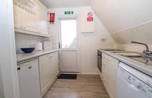 Great Mongeham Cabaña | CHALET 58 - THE BEACH HOUSE, family friendly, with pool in Kingsdown