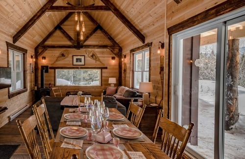 La Malbaie Chalet De Esquí | Chalet 6 pers. Petit lac, chevaux et Nature Parc Regional du Mont Grand Fonds.