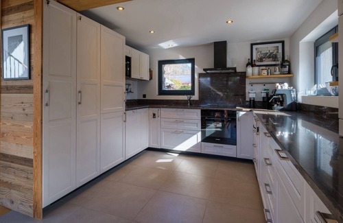 Les Tines Chalet De Esquí | Chalet 8 Etoiles newly constructed with spectacular views of Mt Blanc