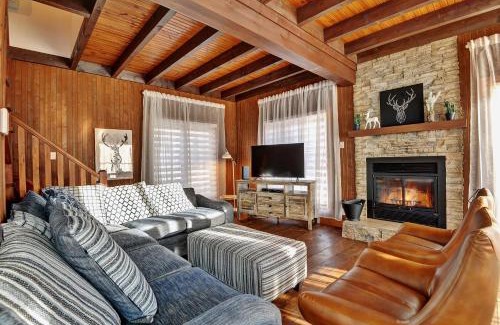 Stoneham Chalet De Esquí | Chalet 9006 Chemin des Alpages by Les Chalets Alpins