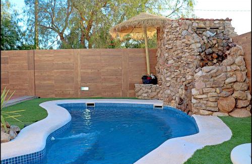Conil de la Frontera Chalet De Esquí | Chalet acogedor con piscina