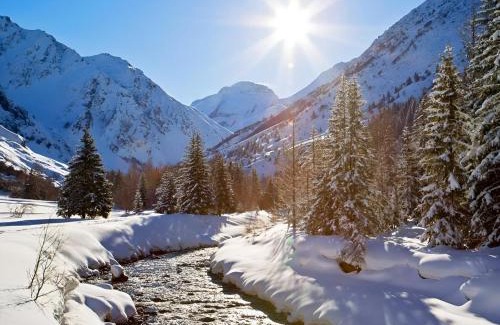 Champagny-en-Vanoise Chalet De Esquí | CHALET ALOUETTE Authentique et confortable Proche commerces et Pistes