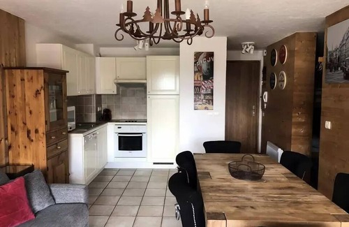 Cognet Apartamento | Chalet Alpina - HIGH STATION HEARING APARTMENT