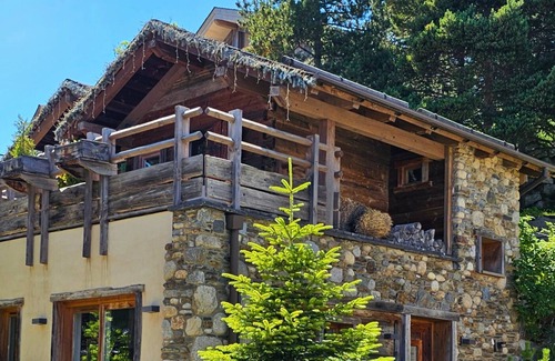 Superbolquere Chalet De Esquí | Chalet-Ankaa-De Lujo-Baño tipo “wet room”-Vista a la Montana