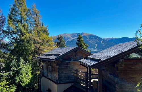 Superbolquere Chalet De Esquí | Chalet-Ankaa-De Lujo-Baño tipo “wet room”-Vista a la Montana