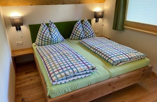 Tauplitz Apartamento | Chalet moderno en Tauplitz/Estiria con estanque para nadar y sauna