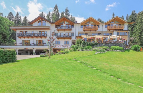 Oberndorf bei Kitzbuhel Apartamento | Chalet / Apartment mit Gartenblick im Gartenhotel Rosenhof bei Kitzbühel
