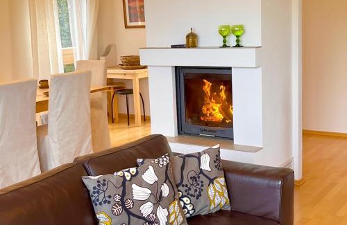 Nussdorf am Attersee Apartamento | Chalet Attersee - ganzes Ferienhaus, Seeblick, Kamin, Sauna