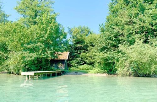 Nussdorf am Attersee Apartamento | Chalet Attersee - ganzes Ferienhaus, Seeblick, Kamin, Sauna