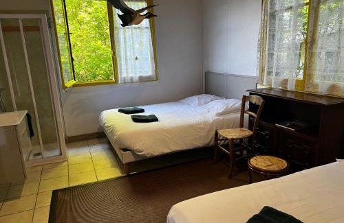 Moutiers-en-Puisaye Chalet De Esquí | Chalet au bord de l'étang 4 pers