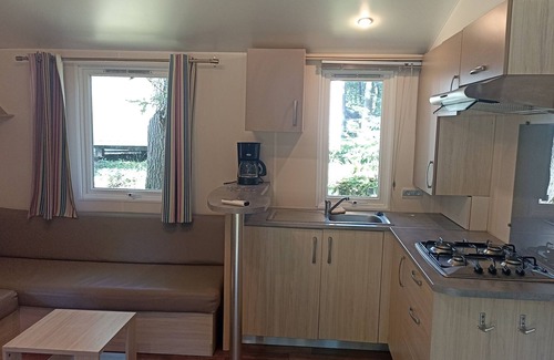 Saint-Cheron Casa | Chalet au Camping Tohapi, à 35 km de Paris Avec Piscine