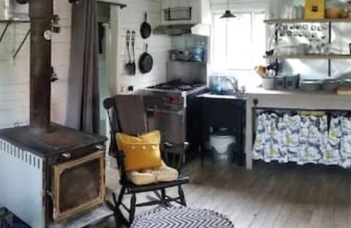 Saint-Prime Cabina | Chalet au Coeur de la Forêt et Rivière
