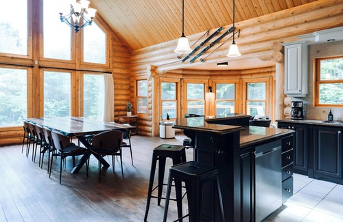 Fiddler Lake Resort Chalet De Esquí | Chalet Authentik 27: Indoor & Outdoor heated pools, Hot tub, Lake and Resort