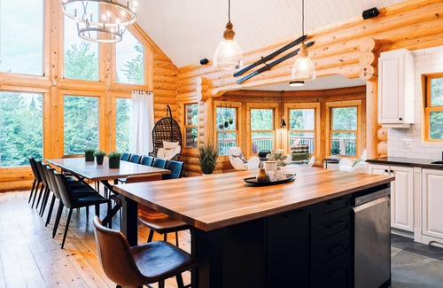 Fiddler Lake Resort Chalet De Esquí | Chalet Authentik 50: Indoor & outdoor heated pools, Hot tub, Lake & Resort
