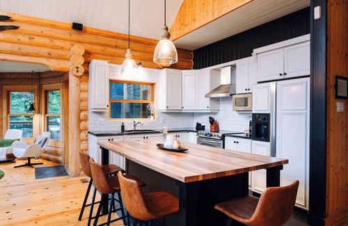 Fiddler Lake Resort Chalet De Esquí | Chalet Authentik 50: Indoor & outdoor heated pools, Hot tub, Lake & Resort